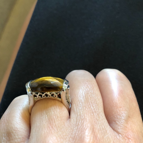 Lia Sophia Ring Size 6 - Picture 4 of 4